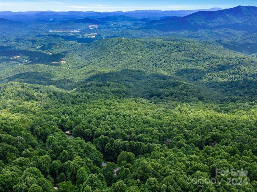 162 Alpine Drive, Little Switzerland, NC 28749.  MLS# CAR4153237, YatesRealty ID 438. 