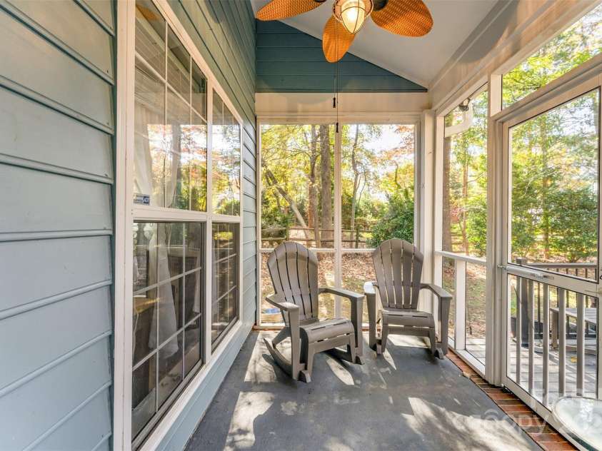 7024 Passeres Court, Charlotte, NC 28215.  MLS# CAR4319983, YatesRealty ID 438. 