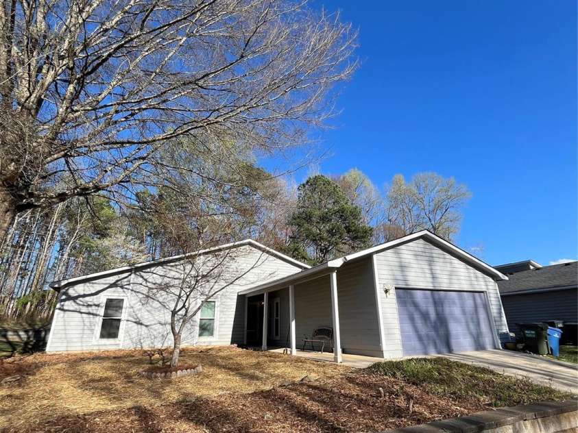 6525 Thamesmead Lane, Mint Hill, NC 28227.  MLS# CAR4357735, YatesRealty ID 4380. 