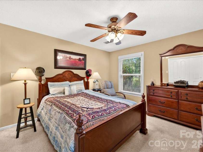 3825 Hoodridge Lane, Charlotte, NC 28227.  MLS# CAR4411305, YatesRealty ID 43802. Bedroom 3