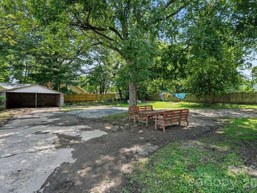 123 James Street, Kannapolis, NC 28083.  MLS# CAR4414176, YatesRealty ID 43803. 