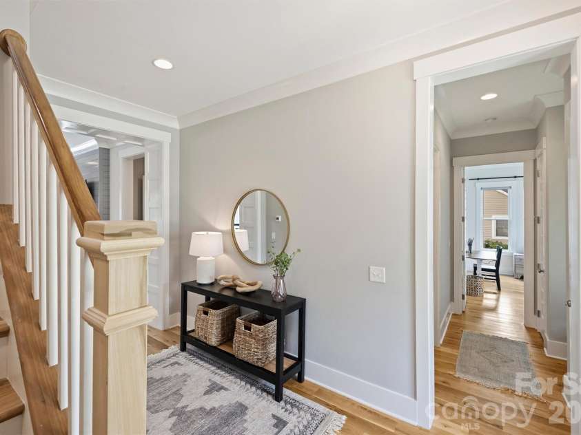 215 Hartford Avenue, Charlotte, NC 28209.  MLS# CAR4410878, YatesRealty ID 43804. 