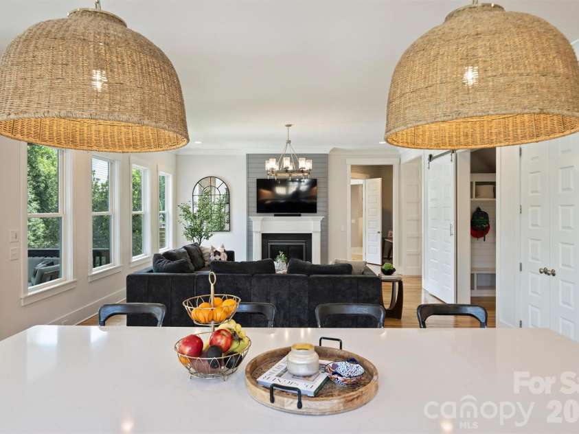 215 Hartford Avenue, Charlotte, NC 28209.  MLS# CAR4410878, YatesRealty ID 43804. 