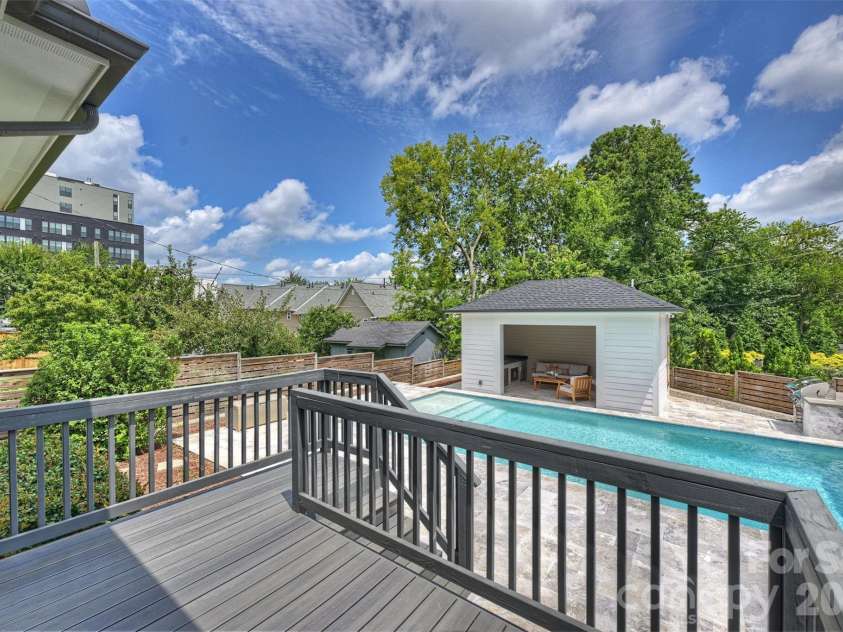 215 Hartford Avenue, Charlotte, NC 28209.  MLS# CAR4410878, YatesRealty ID 43804. 