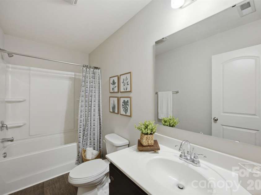 254 Austen Lakes Drive, York, SC 29745.  MLS# CAR4413205, YatesRealty ID 43807. 