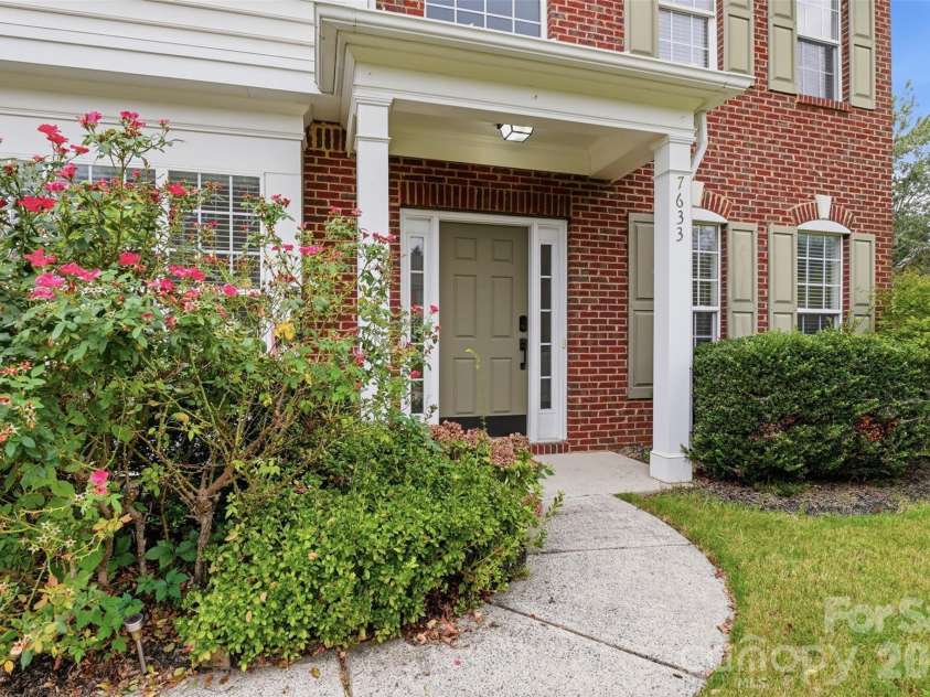 7633 Rathburn Lane, Charlotte, NC 28277.  MLS# CAR4411493, YatesRealty ID 43808. 