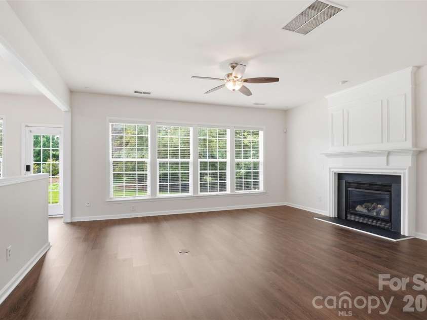 7633 Rathburn Lane, Charlotte, NC 28277.  MLS# CAR4411493, YatesRealty ID 43808. 