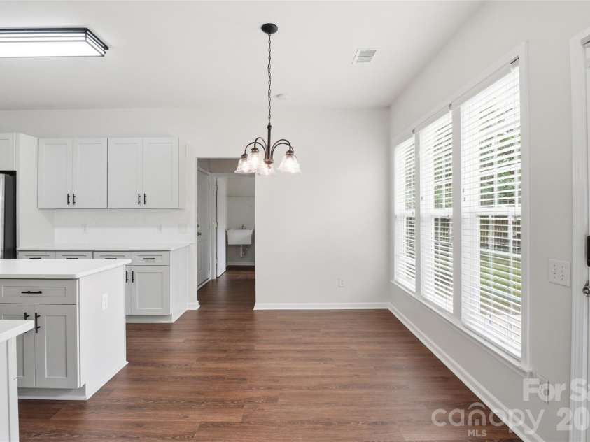 7633 Rathburn Lane, Charlotte, NC 28277.  MLS# CAR4411493, YatesRealty ID 43808. 