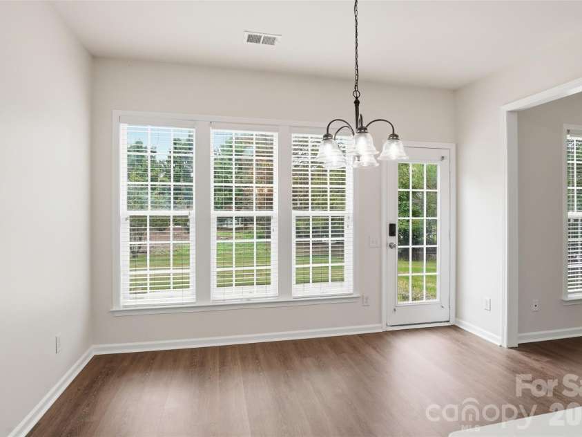 7633 Rathburn Lane, Charlotte, NC 28277.  MLS# CAR4411493, YatesRealty ID 43808. 