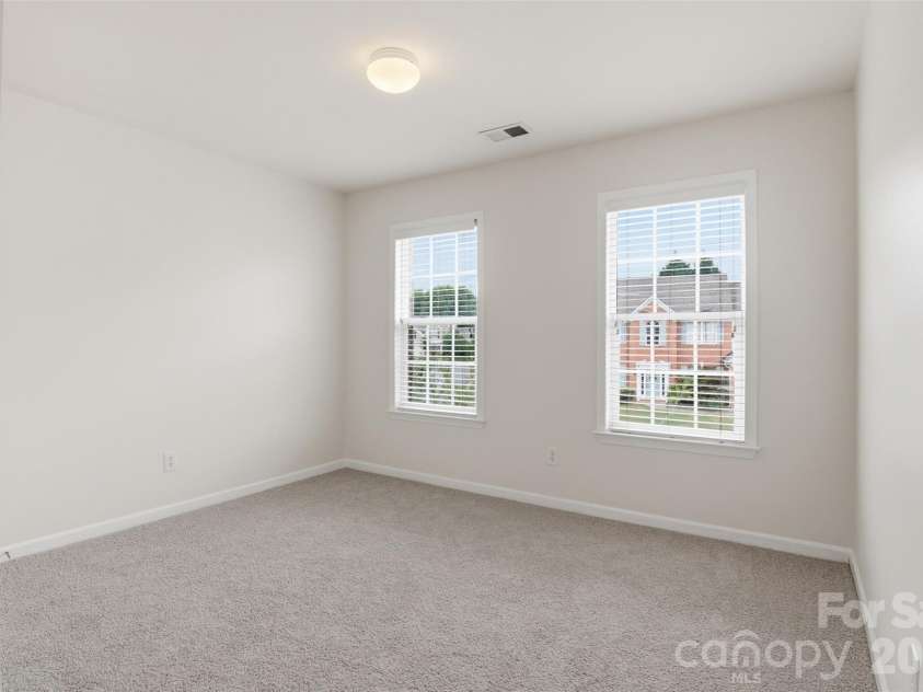 7633 Rathburn Lane, Charlotte, NC 28277.  MLS# CAR4411493, YatesRealty ID 43808. 