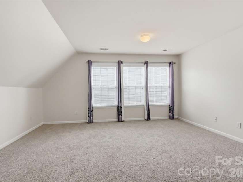7633 Rathburn Lane, Charlotte, NC 28277.  MLS# CAR4411493, YatesRealty ID 43808. 
