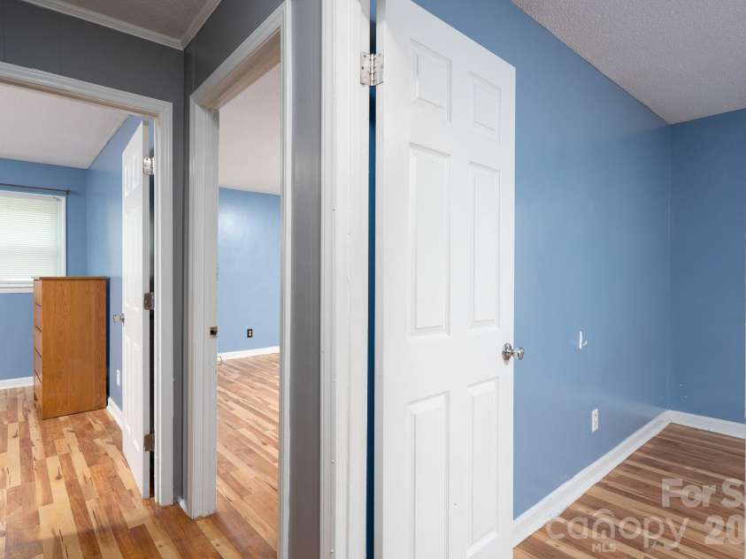 1038 Newcastle Road, Gastonia, NC 28052.  MLS# CAR4413896, YatesRealty ID 43809. 