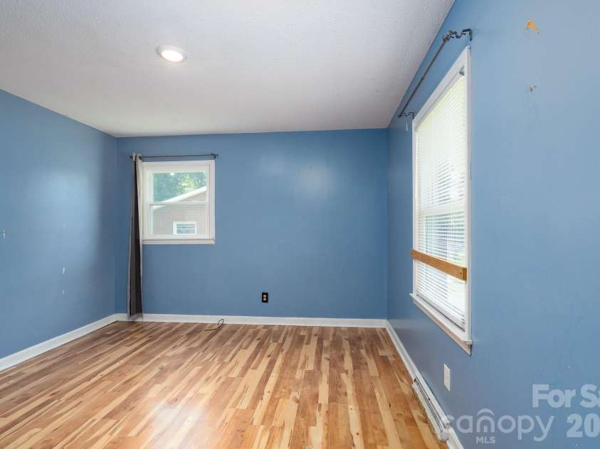 1038 Newcastle Road, Gastonia, NC 28052.  MLS# CAR4413896, YatesRealty ID 43809. 