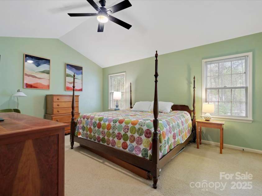 2812 Edgebrook Circle, Matthews, NC 28105.  MLS# CAR4241654, YatesRealty ID 4381. 