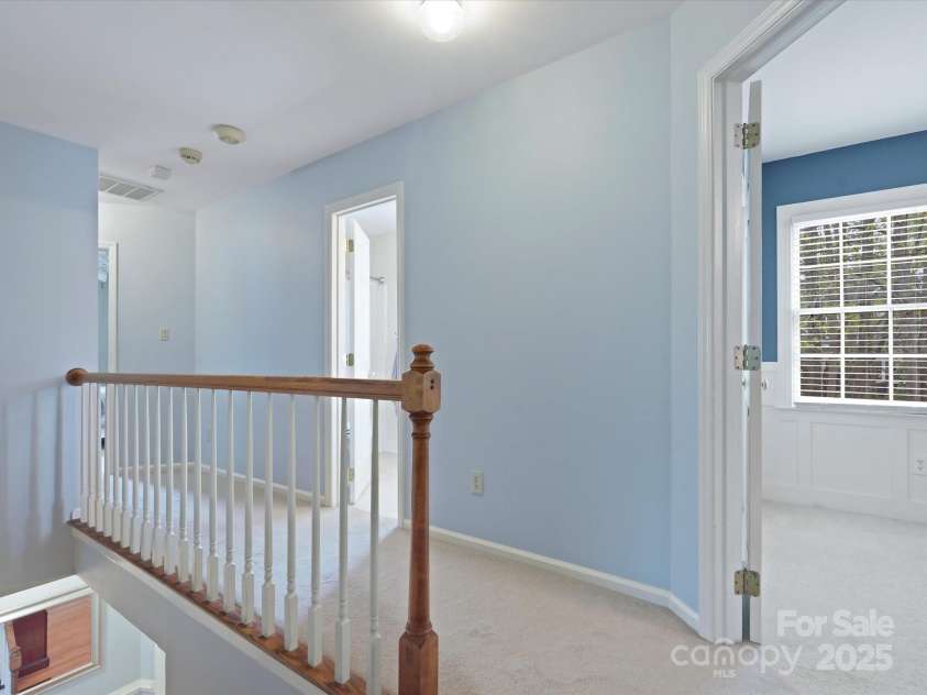 2812 Edgebrook Circle, Matthews, NC 28105.  MLS# CAR4241654, YatesRealty ID 4381. 