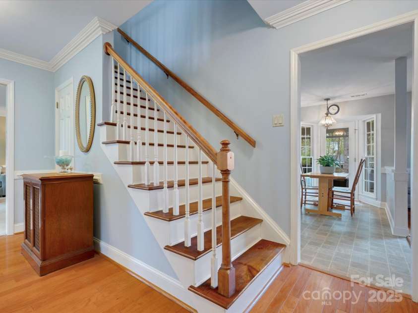 2812 Edgebrook Circle, Matthews, NC 28105.  MLS# CAR4241654, YatesRealty ID 4381. 