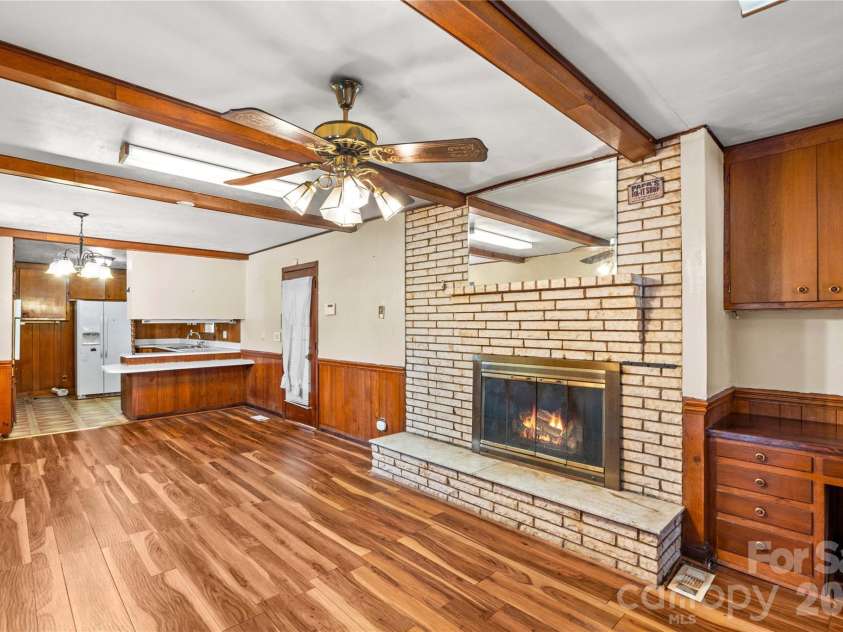 305 Sills Drive, Salisbury, NC 28146.  MLS# CAR4341534, YatesRealty ID 4381. 