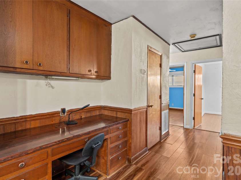 305 Sills Drive, Salisbury, NC 28146.  MLS# CAR4341534, YatesRealty ID 4381. 