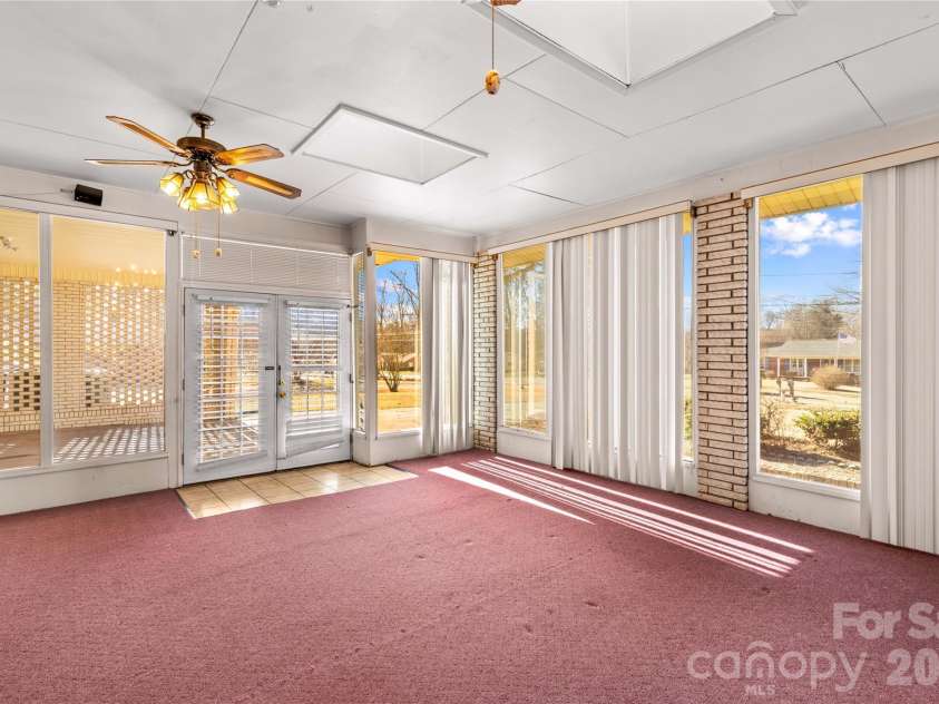 305 Sills Drive, Salisbury, NC 28146.  MLS# CAR4341534, YatesRealty ID 4381. 