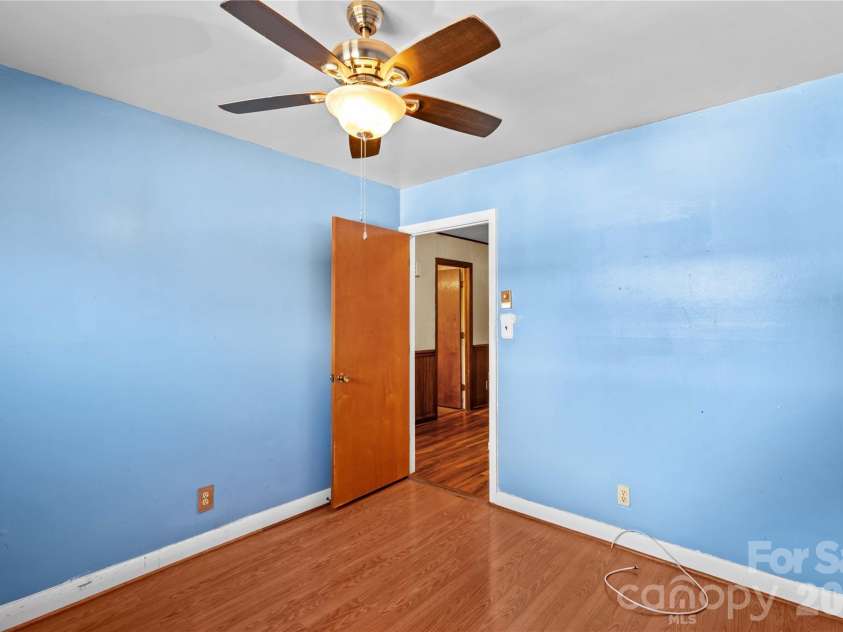 305 Sills Drive, Salisbury, NC 28146.  MLS# CAR4341534, YatesRealty ID 4381. 