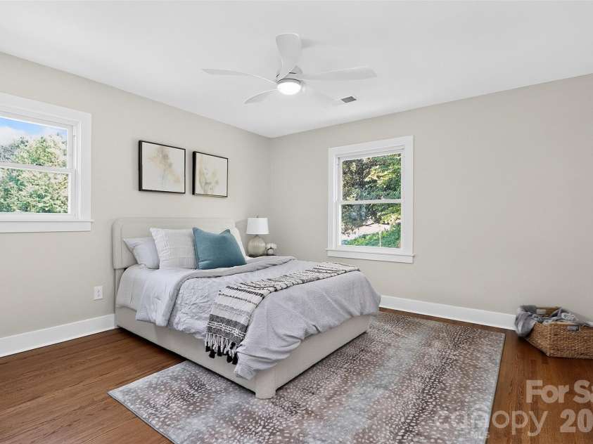 3617 Woodleaf Road, Charlotte, NC 28205.  MLS# CAR4410938, YatesRealty ID 43810. 