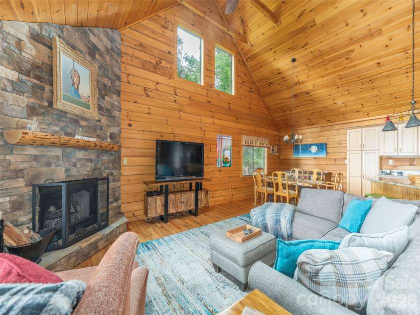 332 Gadohi Trail, Maggie Valley, NC 28751.  MLS# CAR4414080, YatesRealty ID 43811. 