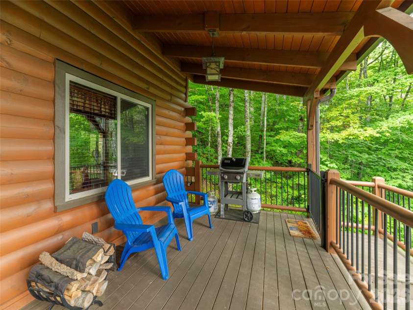332 Gadohi Trail, Maggie Valley, NC 28751.  MLS# CAR4414080, YatesRealty ID 43811. 
