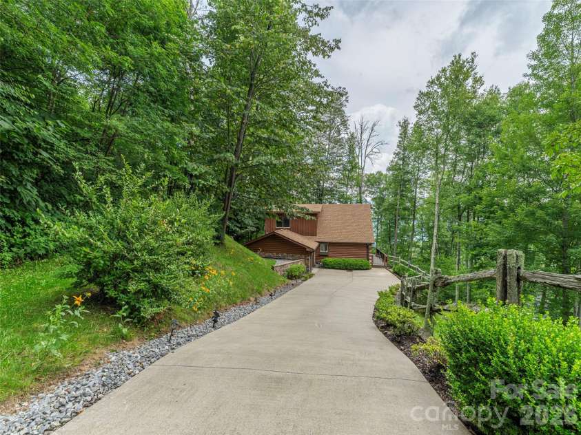 332 Gadohi Trail, Maggie Valley, NC 28751.  MLS# CAR4414080, YatesRealty ID 43811. 