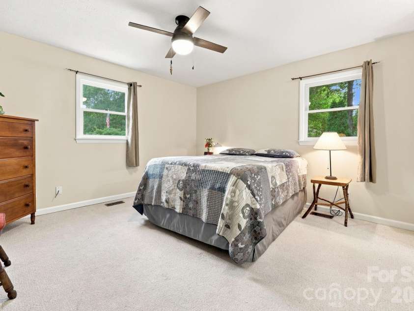 473 King William Road, Hendersonville, NC 28739.  MLS# CAR4396182, YatesRealty ID 43812. 