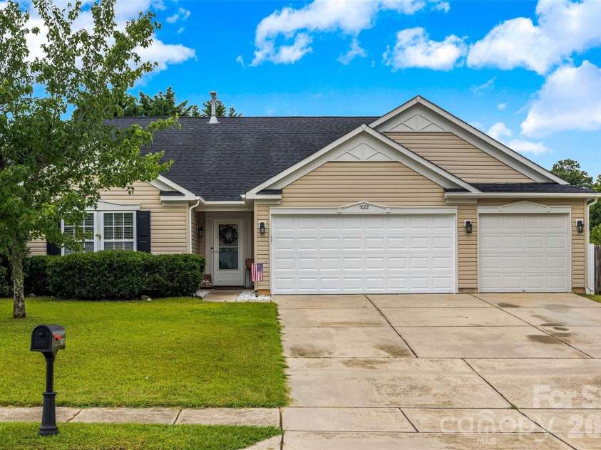 5022 Meanna Drive, Clover, SC 29710.  MLS# CAR4407232, YatesRealty ID 43813. 