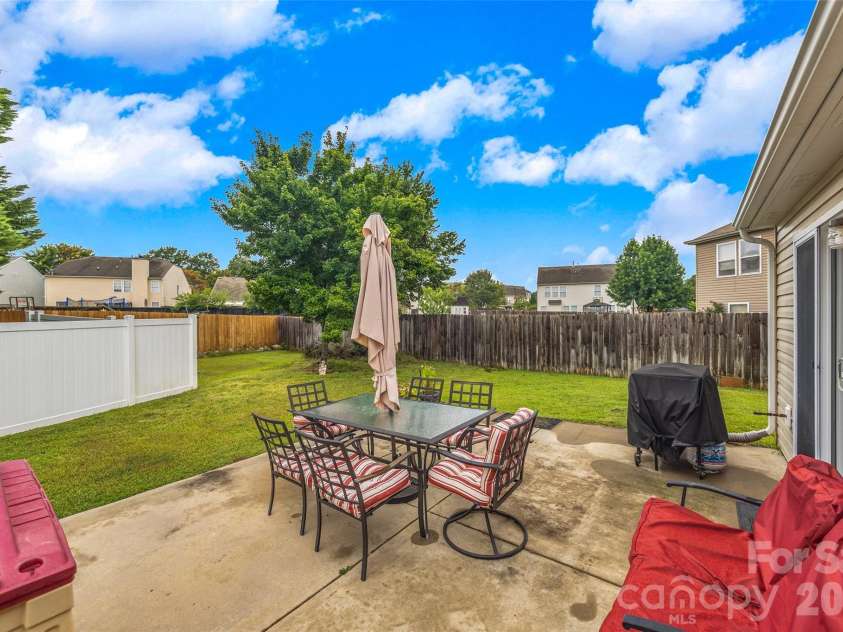 5022 Meanna Drive, Clover, SC 29710.  MLS# CAR4407232, YatesRealty ID 43813. 