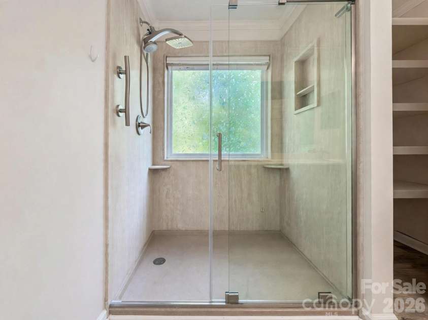 2429 Oakdale Creek Lane, Charlotte, NC 28216.  MLS# CAR4413845, YatesRealty ID 43814. 