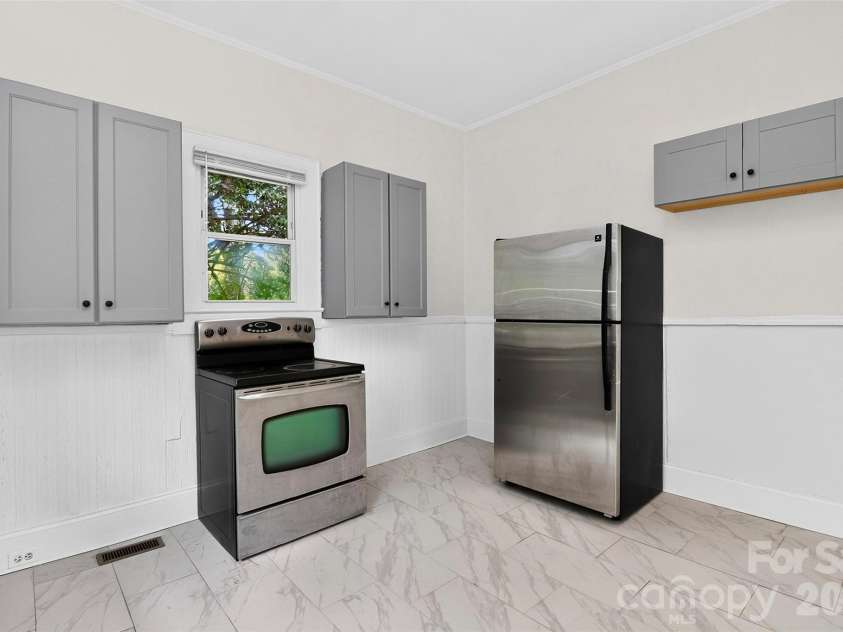 58 Skipwith Street, Concord, NC 28025.  MLS# CAR4413549, YatesRealty ID 43818. Kitchen