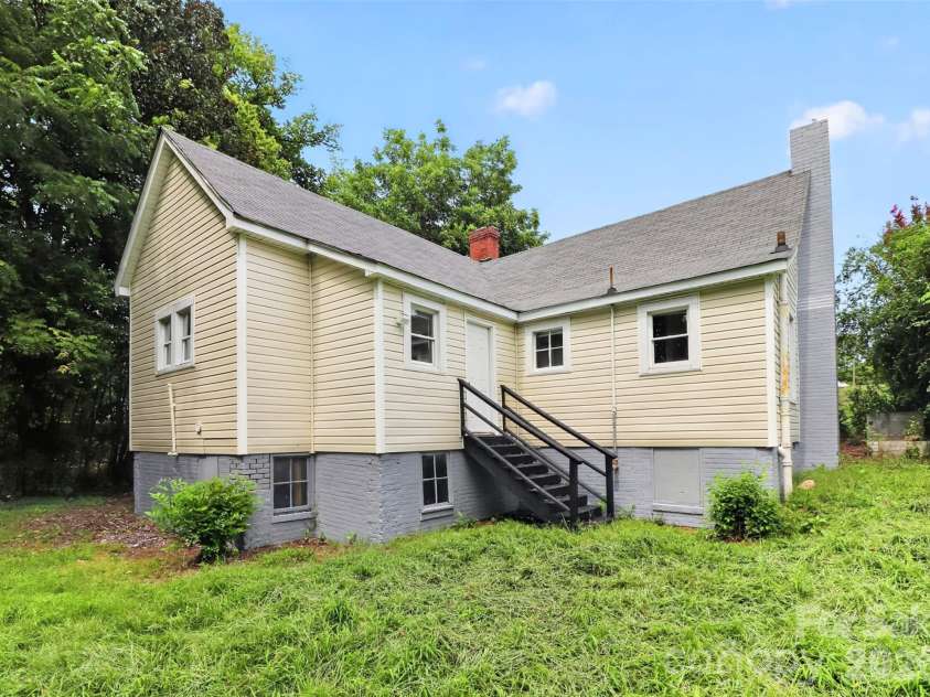 58 Skipwith Street, Concord, NC 28025.  MLS# CAR4413549, YatesRealty ID 43818. Spacious Backyard