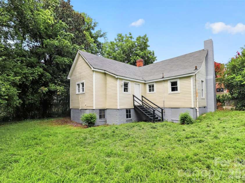 58 Skipwith Street, Concord, NC 28025.  MLS# CAR4413549, YatesRealty ID 43818. Spacious Backyard