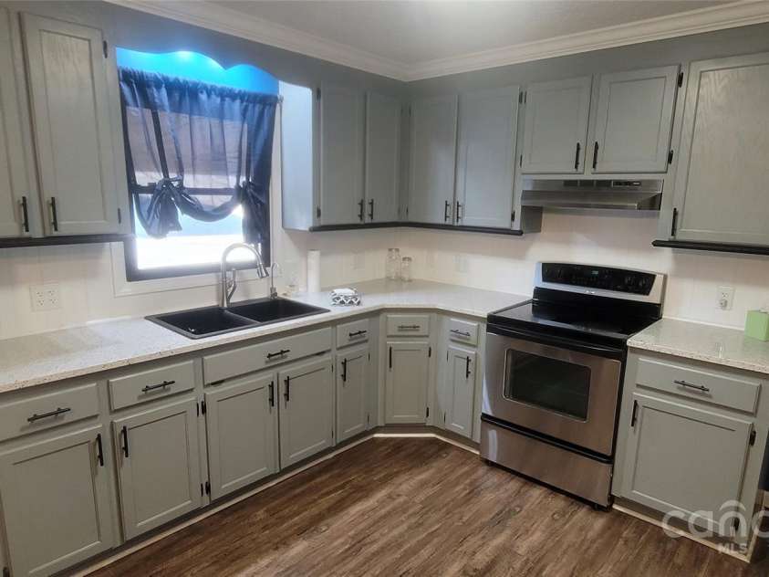 5527 Dallas High Shoals Hwy Highway, Dallas, NC 28034.  MLS# CAR4218491, YatesRealty ID 4382. 