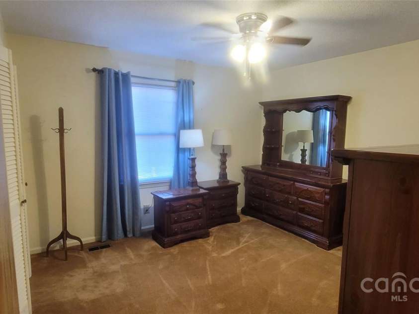 5527 Dallas High Shoals Hwy Highway, Dallas, NC 28034.  MLS# CAR4218491, YatesRealty ID 4382. 