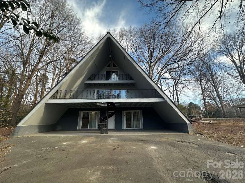614 Sunnybrook Drive, Monroe, NC 28110.  MLS# CAR4347108, YatesRealty ID 4382. 