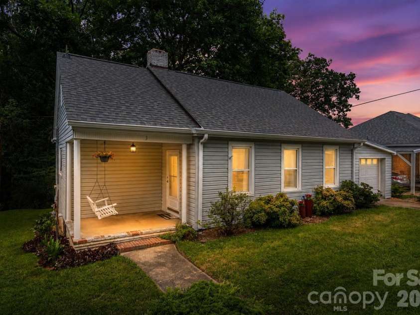 3 Enka Oak Street, Candler, NC 28715.  MLS# CAR4404679, YatesRealty ID 43820. Virtual Twilight