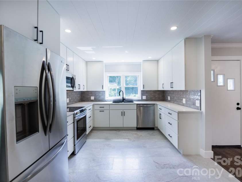 228 Grove Street, Brevard, NC 28712.  MLS# CAR4412448, YatesRealty ID 43821. 