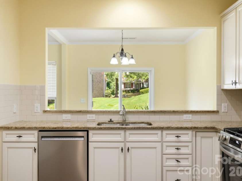 16852 Dunaverty Place, Charlotte, NC 28277.  MLS# CAR4411587, YatesRealty ID 43822. 