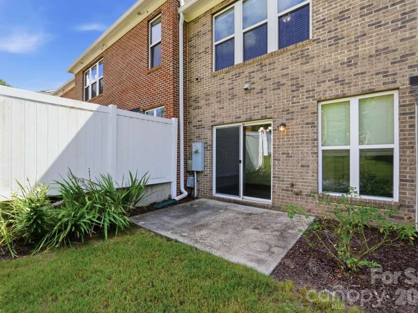 16852 Dunaverty Place, Charlotte, NC 28277.  MLS# CAR4411587, YatesRealty ID 43822. 