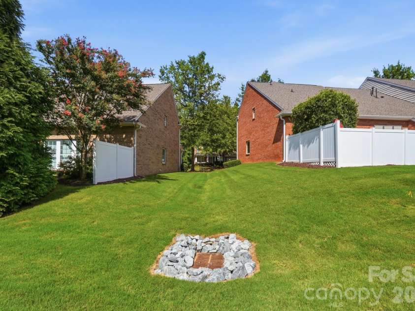 16852 Dunaverty Place, Charlotte, NC 28277.  MLS# CAR4411587, YatesRealty ID 43822. 