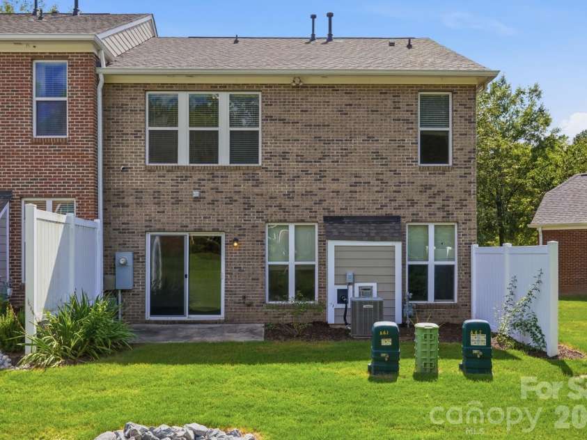 16852 Dunaverty Place, Charlotte, NC 28277.  MLS# CAR4411587, YatesRealty ID 43822. 