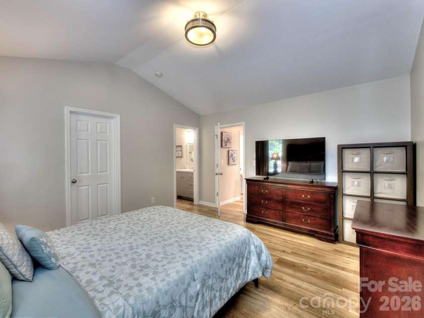2963 Little Stream Court, Matthews, NC 28105.  MLS# CAR4413853, YatesRealty ID 43823. 