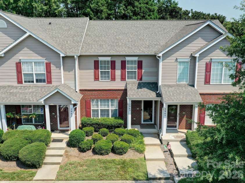 2963 Little Stream Court, Matthews, NC 28105.  MLS# CAR4413853, YatesRealty ID 43823. 