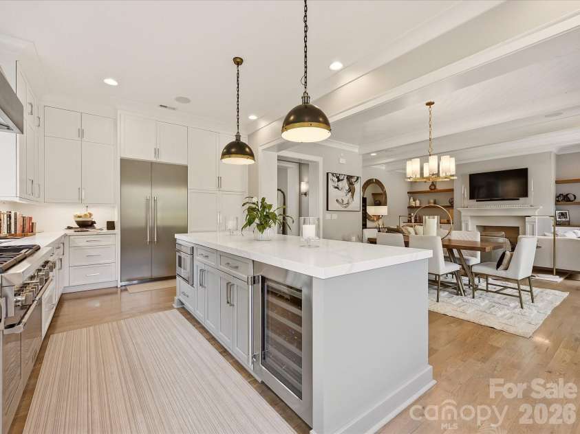2820 Irby Drive, Charlotte, NC 28209.  MLS# CAR4413472, YatesRealty ID 43825. 