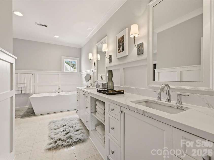 2820 Irby Drive, Charlotte, NC 28209.  MLS# CAR4413472, YatesRealty ID 43825. Primary Bath with Double Sinks