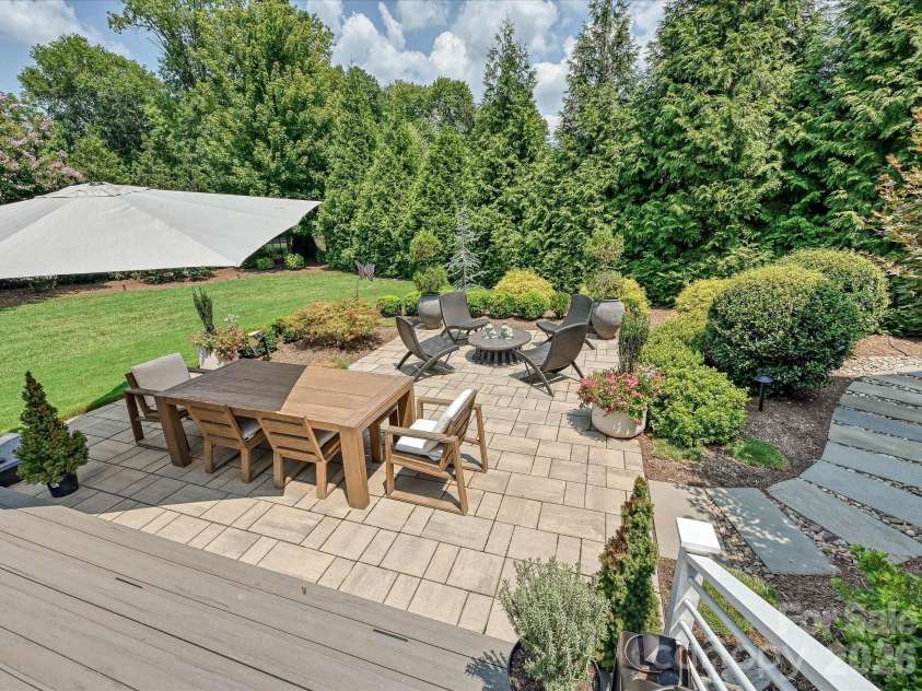 2820 Irby Drive, Charlotte, NC 28209.  MLS# CAR4413472, YatesRealty ID 43825. Stone Patio