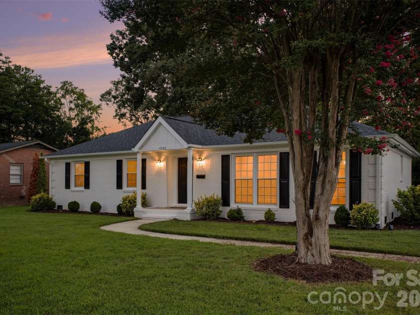 4726 Walden Court, Charlotte, NC 28210.  MLS# CAR4408855, YatesRealty ID 43826. 